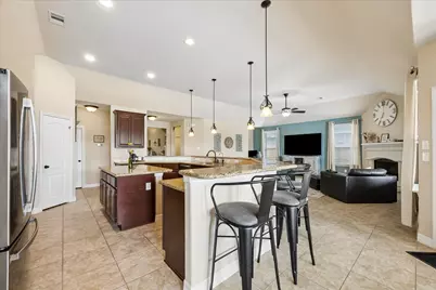 603 N Kansas Avenue, League City, TX 77573 - Photo 7