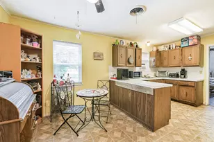 2408 Lynne Way St, Brenham, TX 77833 - Photo 13