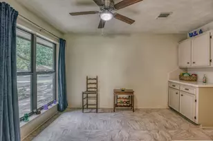 104 Machemehl Dr, Bellville, TX 77418 - Photo 15