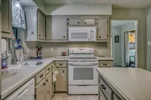 104 Machemehl Dr, Bellville, TX 77418 - Photo 13