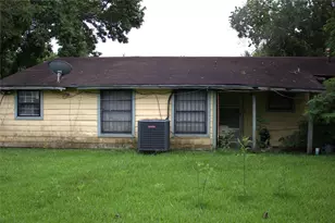 5417 Flamingo Dr, Houston, TX 77033 - Photo 9