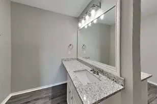 5010 Diamondcliff Ct, Katy, TX 77449 - Photo 9