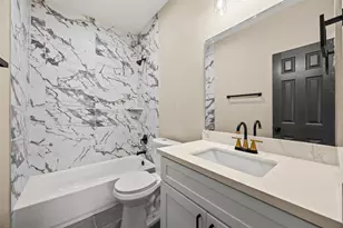 9923 Fillmore St, Houston, TX 77029 - Photo 15