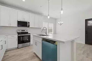 9923 Fillmore St, Houston, TX 77029 - Photo 5