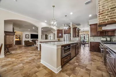 1002 Cowards Creek Court, Friendswood, TX 77546 - Photo 19