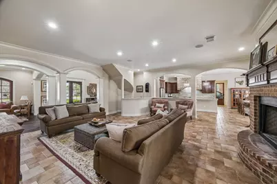 1002 Cowards Creek Court, Friendswood, TX 77546 - Photo 23
