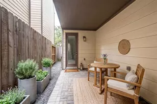 2717 Mason St, Houston, TX 77006 - Photo 19