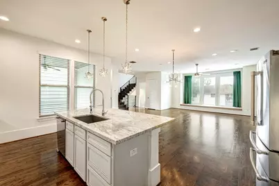 2717 Mason Street, Houston, TX 77006 - Photo 9