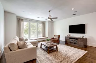 2717 Mason St, Houston, TX 77006 - Photo 5