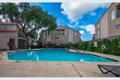 10855 Meadowglen Lane #1131, Houston, TX 77042 - Photo 21