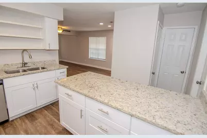 16800 Sugar Pine Drive #D25, Houston, TX 77090 - Photo 5