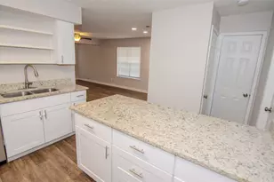 16800 Sugar Pine Dr, Houston, TX 77090 - Photo 5