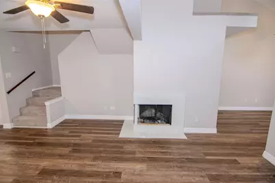 16800 Sugar Pine Drive #D25, Houston, TX 77090 - Photo 9