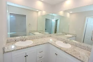 16800 Sugar Pine Dr, Houston, TX 77090 - Photo 15