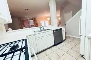 2100 Pipers Field Dr, Austin, TX 78758 - Photo 13