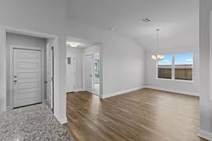 2281 N Post Oak Cir, Dayton, TX 77535 - Photo 3