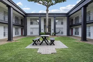 2815 Greenridge Dr, Houston, TX 77057 - Photo 15