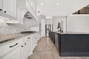 10210 Olivia View Ln, Cypress, TX 77433 - Photo 17