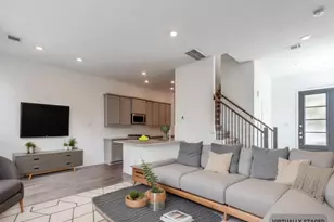 214 Fulton Station Dr, Houston, TX 77009 - Photo 3