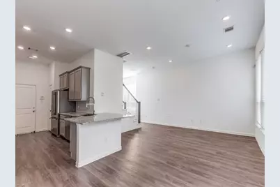 214 Fulton Station Drive, Houston, TX 77009 - Photo 7