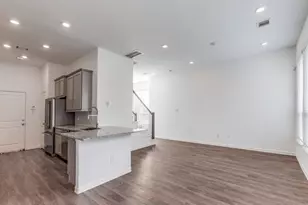 214 Fulton Station Dr, Houston, TX 77009 - Photo 7