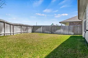 635 Hidden Brk Dr, Baytown, TX 77523 - Photo 31