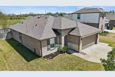 635 Hidden Brook Drive, Baytown, TX 77523 - Photo 3