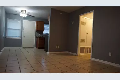 604 Wilson Road #8, Humble, TX 77338 - Photo 5