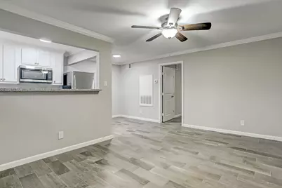405 Hawthorne Street #22, Houston, TX 77006 - Photo 3