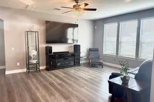 9719 Hazel Fern Ct, Spring, TX 77379 - Photo 5