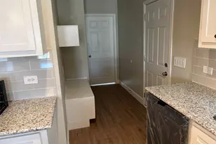9720 Pelsey St, Houston, TX 77029 - Photo 9