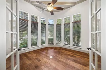 25 Club Oak Court, Kingwood, TX 77339 - Photo 9