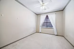 25 Club Oak Ct, Kingwood, TX 77339 - Photo 31