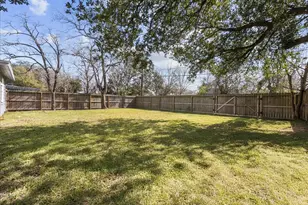 2001 5th Ave N, Texas City, TX 77590 - Photo 23