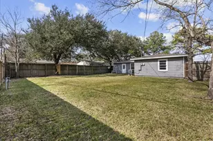 2001 5th Ave N, Texas City, TX 77590 - Photo 25