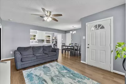 2001 5th Avenue N, Texas City, TX 77590 - Photo 9