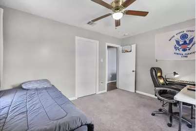 2001 5th Avenue N, Texas City, TX 77590 - Photo 15