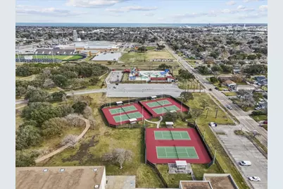 2001 5th Avenue N, Texas City, TX 77590 - Photo 29