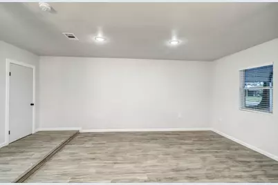 8618 Flossie Mae Street, Houston, TX 77029 - Photo 3