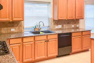 2815 Town Gate Ct, Missouri City, TX 77459 - Photo 9