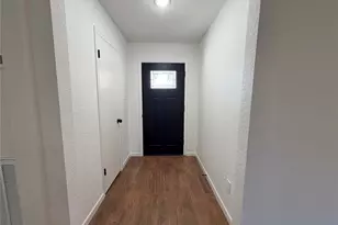 1017 Crossing Rd, Angleton, TX 77515 - Photo 3