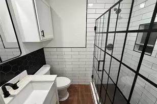 1017 Crossing Rd, Angleton, TX 77515 - Photo 29