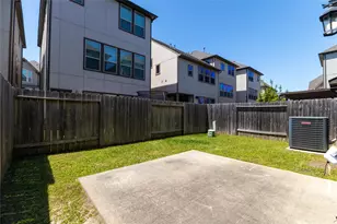 1511 Peyton Oaks Pl, Houston, TX 77043 - Photo 35