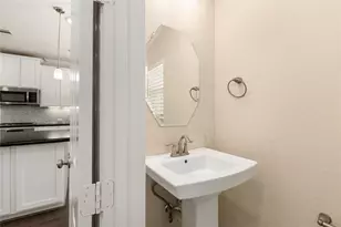 1511 Peyton Oaks Pl, Houston, TX 77043 - Photo 33