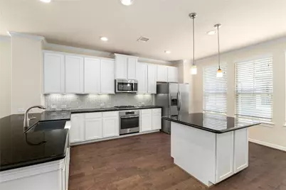 1511 Peyton Oaks Place, Houston, TX 77043 - Photo 7