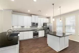 1511 Peyton Oaks Pl, Houston, TX 77043 - Photo 7