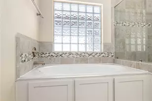 1511 Peyton Oaks Pl, Houston, TX 77043 - Photo 21