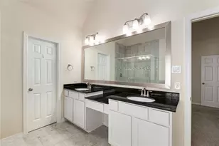 1511 Peyton Oaks Pl, Houston, TX 77043 - Photo 19