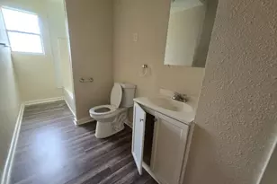 1300 Burbank St, Baytown, TX 77520 - Photo 13