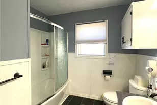 504 Henson St, El Campo, TX 77437 - Photo 17